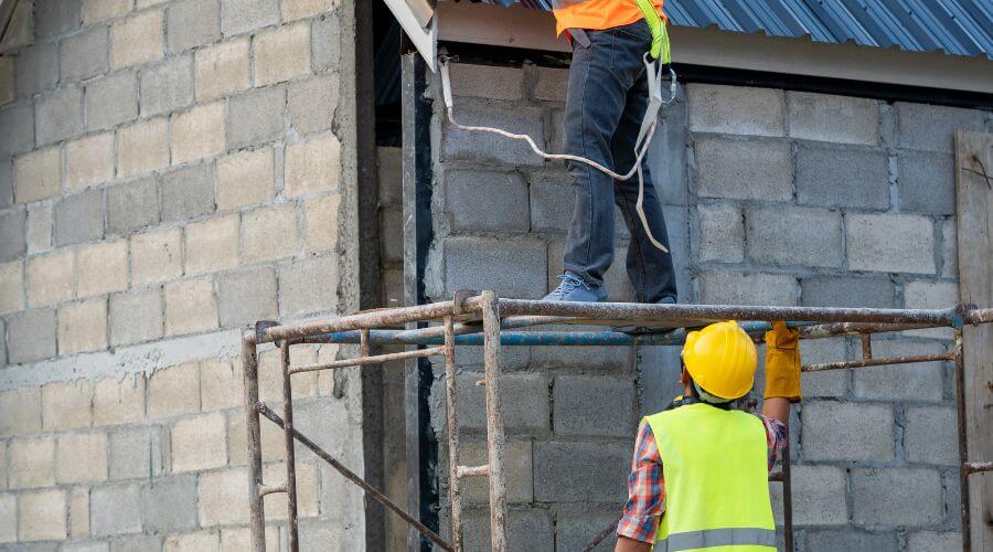 Professional gutter cleaning in Romeo, MI